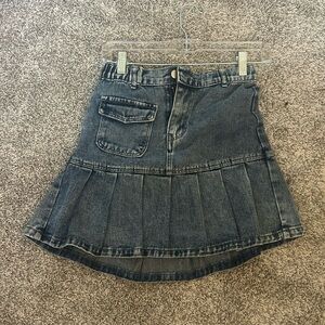 denim pleated skirt
